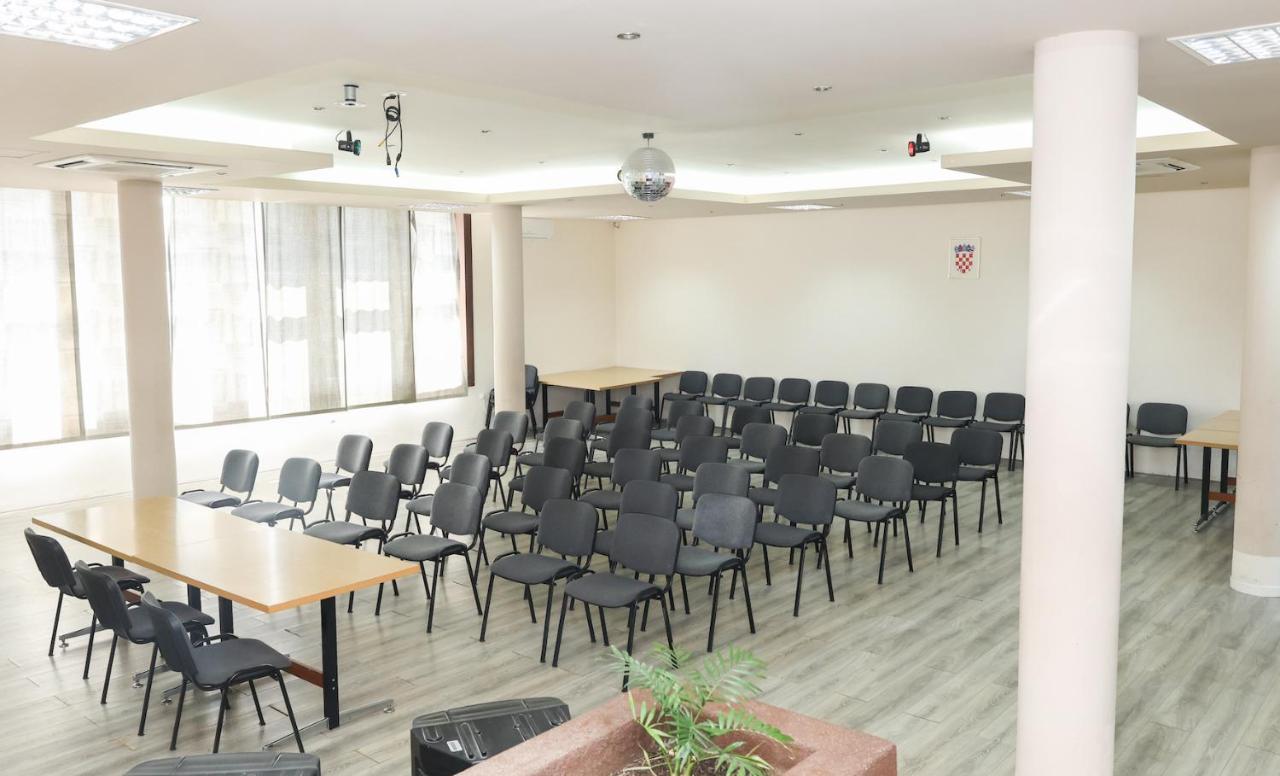 Hi Hostel זאדאר מראה חיצוני תמונה